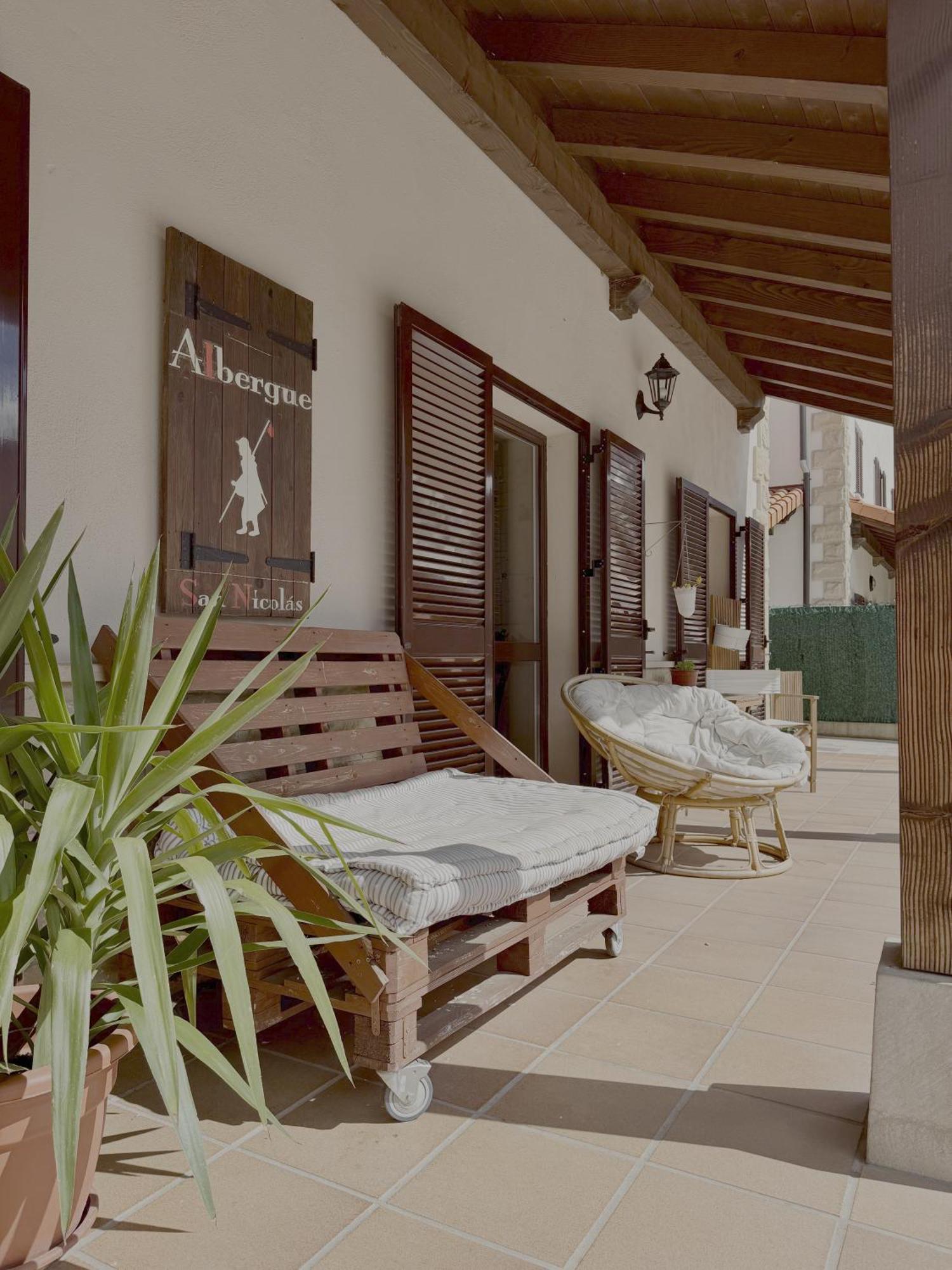 Albergue San Nicolas Larrasoana Exterior foto